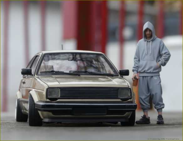 1:18 VW Golf II CL Bauj.1988 Beige Metallic + Metall Modell + OVP